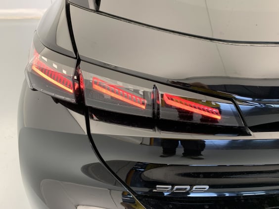 Peugeot 308 NOUVELLE Hybrid 145 e-DCS6 GT Noir Perla Nera