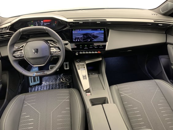 Peugeot 308 NOUVELLE Hybrid 145 e-DCS6 GT Noir Perla Nera