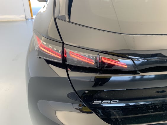 Peugeot 308 NOUVELLE HYBRID 145 E-DCS6 ALLURE Noir Perla Nera
