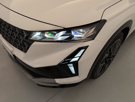 Renault ESPACE VI Espace full hybrid E-Tech 200 ch 7pl Esprit Alpine Blanc Nacré
