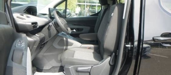 Peugeot Rifter RIFTER M BLUEHDI 130 S&S EAT8 5PL GT N1 Noir Perla Nera