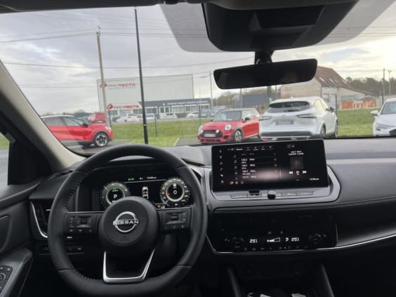 Nissan QASHQAI Qashqai Mild Hybrid 158 ch Xtronic N-Connecta Black Pearl