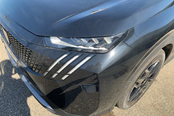 Peugeot 5008 Hybrid 145 e-DCS6 GT Noir Perla Nera
