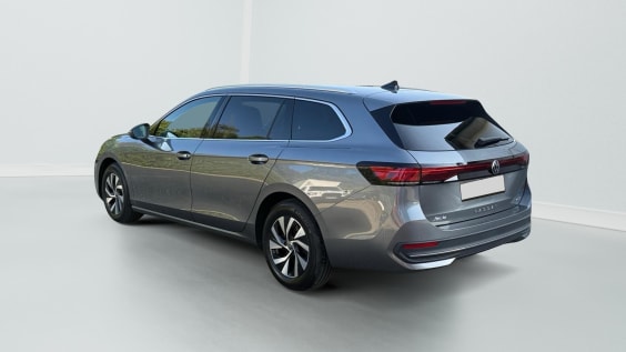 Volkswagen Passat SW IX 1.5 ETSI 150 LIFE PLUS DSG7 Gris Diabase