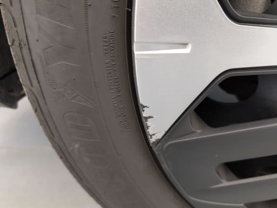 Citroën C4 Hybride 145 ch e-DCS6 Plus Blanc Okenite