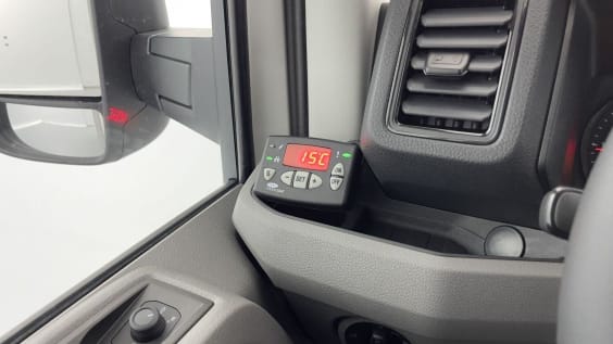 Volkswagen Crafter cc Crafter cc 35 L3 RJ 2.0 TDI 163ch Business BVA Frigo Lamberet Blanc Candy