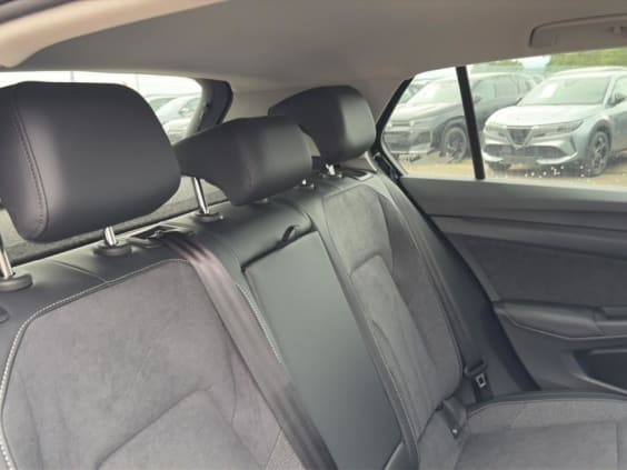 Volkswagen GOLF VIII 1.5 etsi evo2 116 life dsg7 Noir