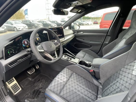 Volkswagen GOLF VIII 1.5 etsi evo2 150 r-line dsg7 Noir