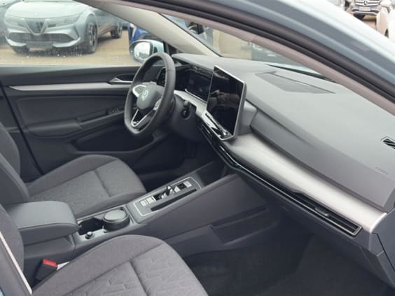 Volkswagen GOLF VIII 1.5 etsi evo2 116 life dsg7 Bleu Glacier