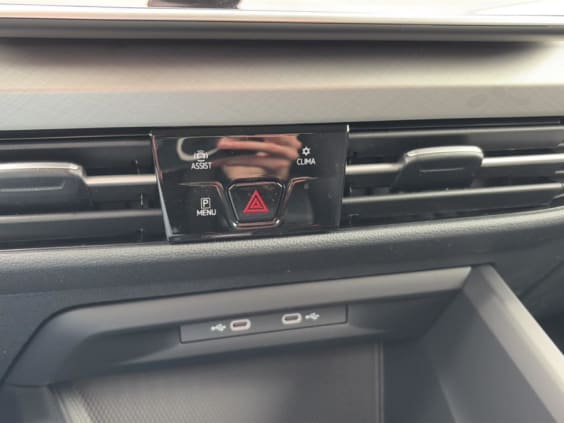Volkswagen GOLF VIII 1.5 etsi evo2 116 life dsg7 Bleu Glacier