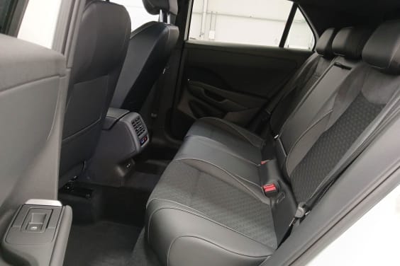 Volkswagen T-roc T-Roc 1.5 eTSI Hybrid 150 ch DSG7 R-Line Blanc Pur