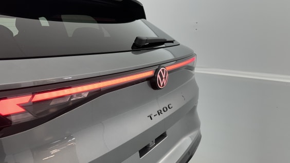 Volkswagen T-roc T-ROC 1.5 eTSI EVO2 Hybrid 150ch R-Line DSG7 Gris Wolf