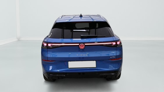 Volkswagen T-roc T-Roc 1.5 eTSI Hybrid 150 ch DSG7 R-Line Bleu Céleste