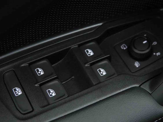Volkswagen Tiguan 1.5 ETSI 150 DSG LIFE Gris