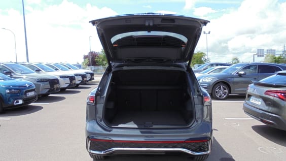 Volkswagen Tiguan Tiguan 2.0 TDI 150ch DSG7 R-Line Gris Dauphin