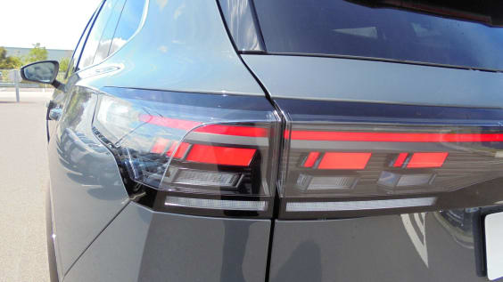Volkswagen Tiguan Tiguan 2.0 TDI 150ch DSG7 R-Line Gris Dauphin