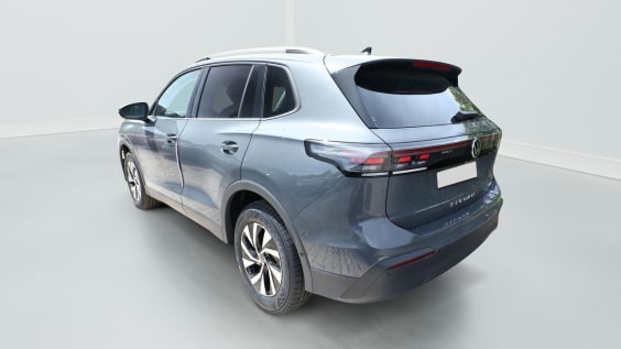 Volkswagen Tiguan 130 DSG Gris