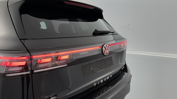 Volkswagen Tiguan Tiguan III 1.5 eTSI 150ch Life Plus DSG7 Noir Mythic