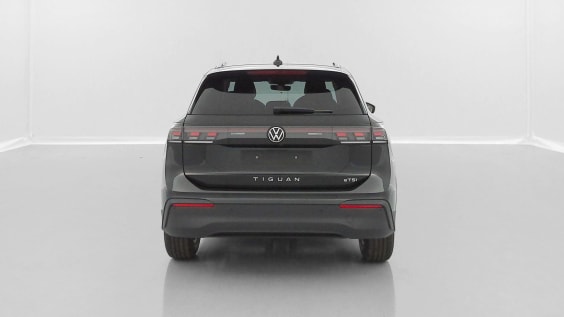 Volkswagen Tiguan Tiguan III 1.5 eTSI 150ch Life Plus DSG7 Noir Mythic