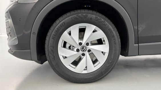 Volkswagen Tiguan Tiguan III 1.5 eTSI 150ch Life Plus DSG7 Noir Mythic