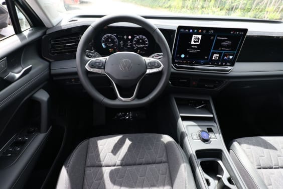 Volkswagen Tiguan 130 DSG Gris