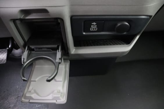 Volkswagen Transporter T7 Fourgon 3100 mm 2,0 TDI 150 hp Aut. White
