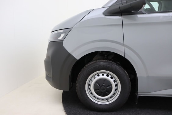 Volkswagen Transporter T7 Fourgon 3100 mm 2,0 TDI 150 hp Aut. Grey