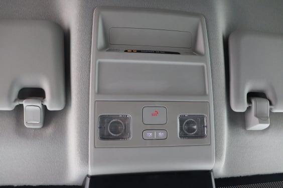 Volkswagen Transporter T7 Fourgon 3100 mm 2,0 TDI 150 hp Aut. White