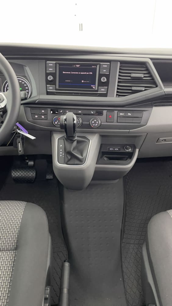 Volkswagen Transporter Transporter T6.1 PROCAB L1 2.0 TDI 150ch Business Plus DSG7 Grisindiummetallisee