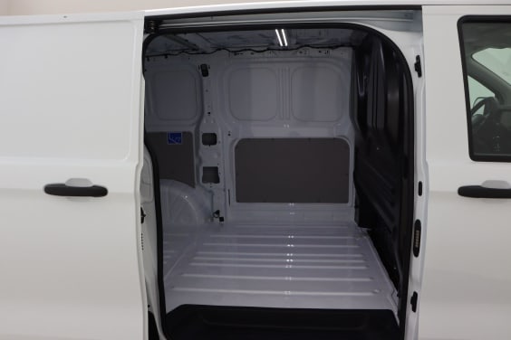 Volkswagen Transporter T7 Fourgon 3100 mm 2.0 TDI 110 hp Man.6 White