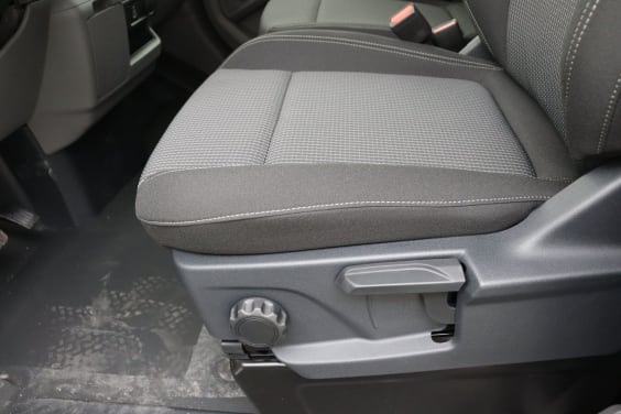 Volkswagen Transporter T7 Fourgon 3100 mm 2.0 TDI 150 hp Aut.8 White