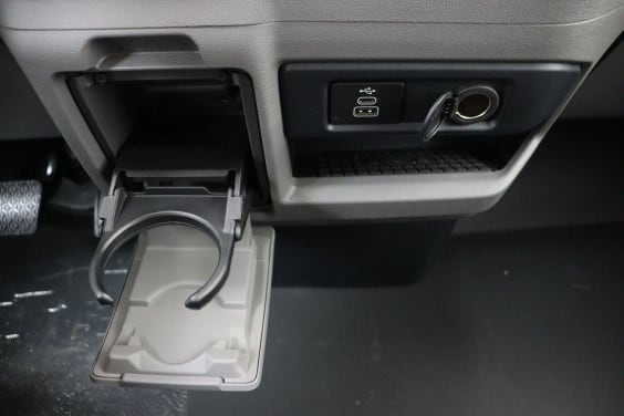 Volkswagen Transporter T7 Fourgon 3100 mm 2,0 TDI 150 hp Aut. Grey