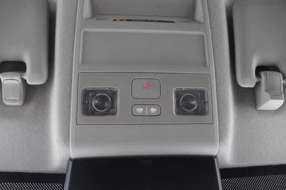 Volkswagen Transporter T7 Double cabine 3500 mm 2,0 TDI 170 hp Aut. Black