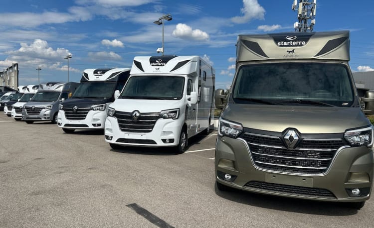 Camions à chevaux Starterre Equestre