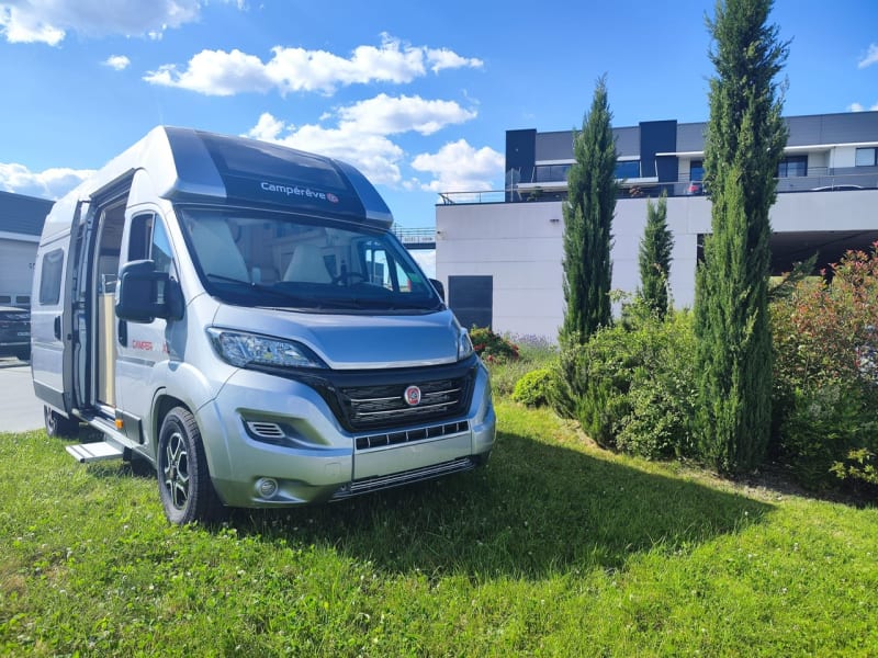 Fourgon aménagé neuf pas cher outlet