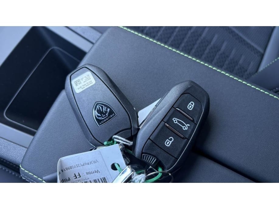 Peugeot 308 Hybrid 145 e-DCS6 GT Gris Selenium