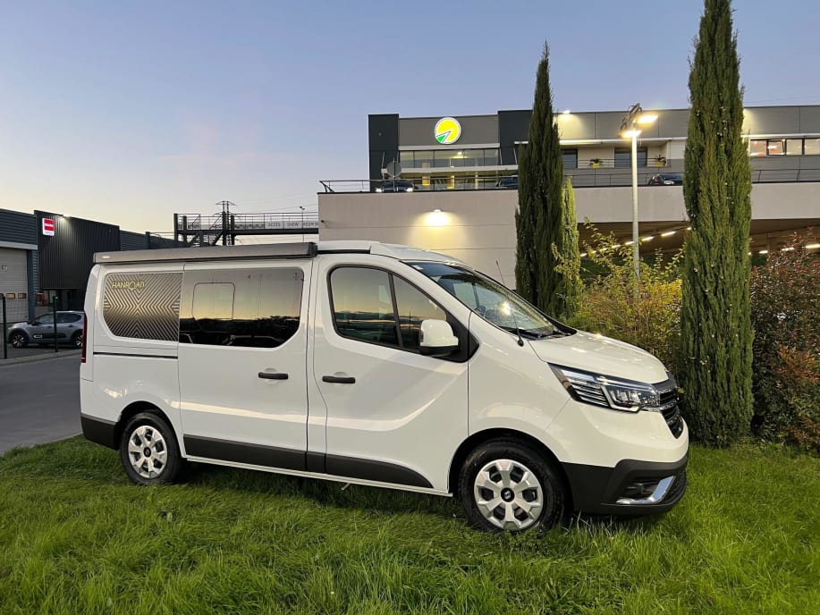 Hanroad TREK 4 - Wild Edition NOUVEAU RENAULT TRAFIC 2.0L DCI 130 CV - BVM6 Blanc 
