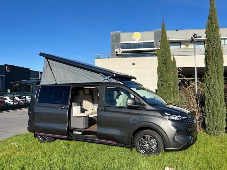 Campérêve CAP LAND FORD TRANSIT CUSTOM 2.0L 136 CV - BVA Gris Magnétic