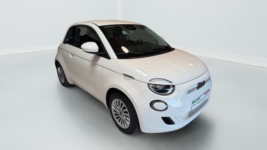 Fiat 500e BERLINE MY22 SERIE 1 STEP 1 500 e 95 ch Action Blanc
