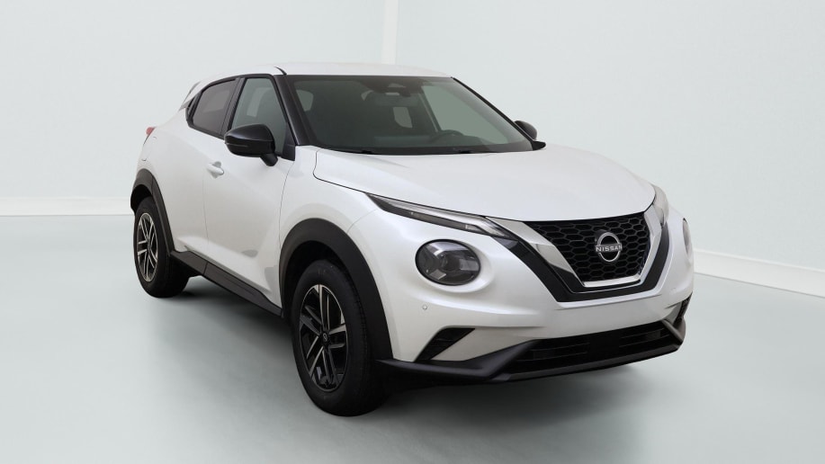 Nissan JUKE N-Connecta 1.6 Hybrid 143 hp White
