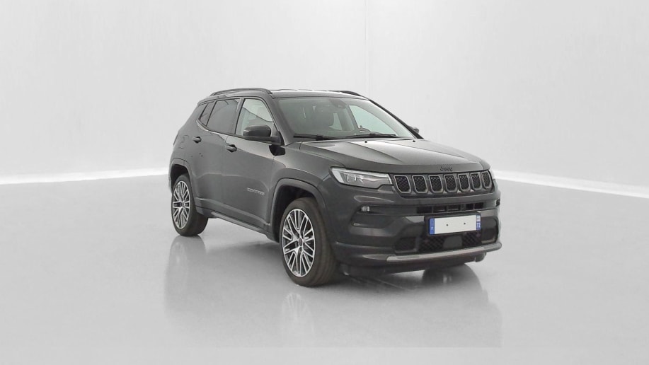 Jeep Compass COMPASS 1.5 Turbo T4 130ch MHEV Summit 4x2 BVR7 Solid Black
