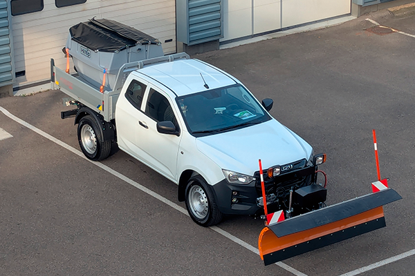 Un ISUZU Dmax avec une Benne Titan ! Prêt pour réaliser les travaux les plus difficiles